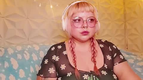Gina George online show from 05-17-26, 12:30