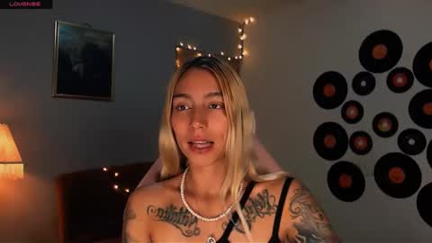 I AM JENN  online show from 02-28-25, 02:42