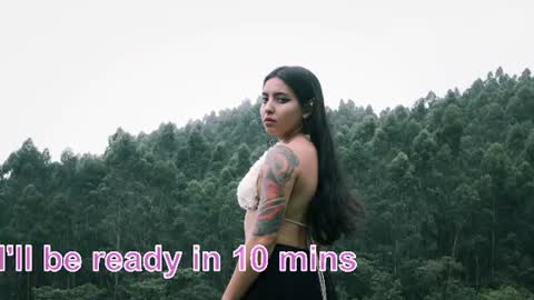 Snapshot of saucy_zaren chatting on 06-17-26, 08:43 Zaren online show from 06-17-26, 08:43
