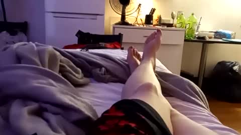 Snapshot of saucybear666 chatting on 12-09-24, 12:19 SnowBunny online show from 12-09-24, 12:19