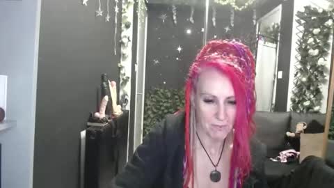 SaucySky online show from 01-10-26, 10:06