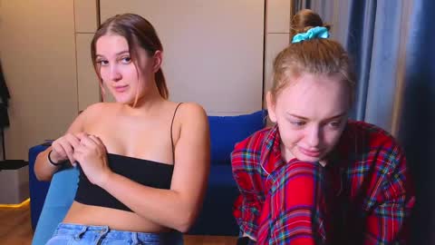 LUNA and ANNA    online show from 12-30-24, 05:02