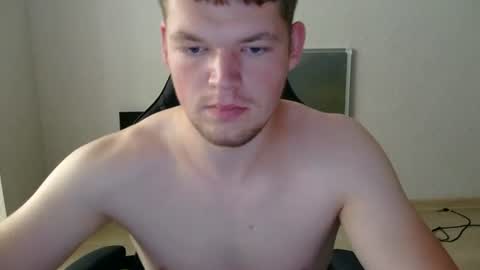 Snapshot of savage212121212121 chatting on 07-11-26, 06:27 savage212121212121 online show from 07-11-26, 06:27