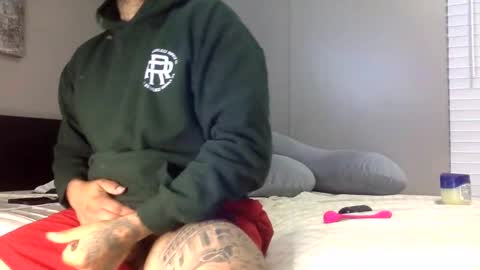 Snapshot of savagebullxxx chatting on 12-14-24, 03:07 savagebullxxx online show from 12-14-24, 03:07
