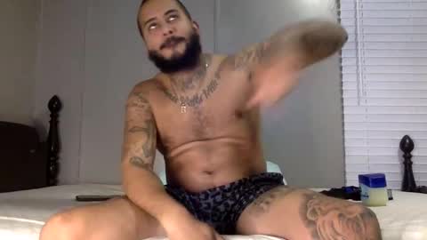 Snapshot of savagebullxxx chatting on 01-13-25, 02:50 savagebullxxx online show from 01-13-25, 02:50