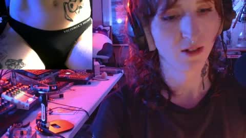 Snapshot of savagewaves chatting on 03-29-26, 12:21 savagewaves online show from 03-29-26, 12:21