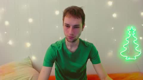 Snapshot of savak_hottie chatting on 01-15-25, 02:49 Savak Laakem online show from 01-15-25, 02:49