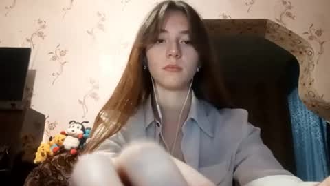 Sophie online show from 09-27-25, 03:06