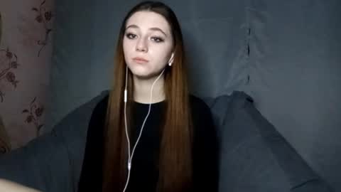 Sophie online show from 10-05-25, 03:32