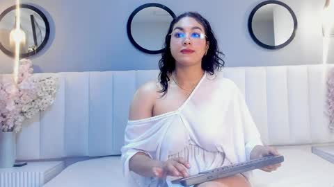 Snapshot of savina_ricci chatting on 05-29-26, 03:26 savina_ricci online show from 05-29-26, 03:26