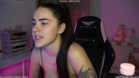 Naomi online show from 11-19-25, 09:26