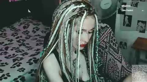 Snapshot of say_mary chatting on 06-09-26, 02:28 pronoun she. name Mary. age 21. online show from 06-09-26, 02:28