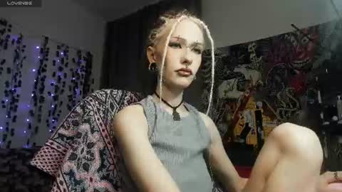 Snapshot of say_mary chatting on 07-29-26, 05:55 pronoun she. name Mary. age 21. online show from 07-29-26, 05:55
