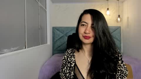 Saya Amaretto  online show from 10-05-25, 05:28