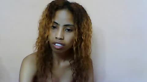 Snapshot of sayaah01 chatting on 06-10-26, 08:41 sayaah01 online show from 06-10-26, 08:41