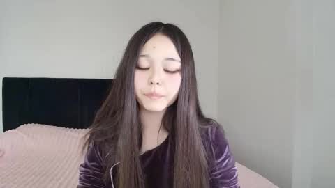 Saya online show from 04-29-26, 01:15