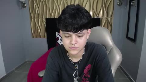 Snapshot of sayd_23 chatting on 12-04-24, 12:19 sayd_23 online show from 12-04-24, 12:19