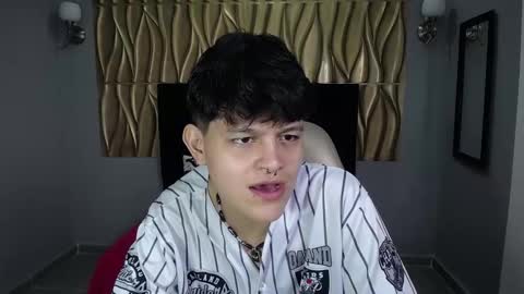 Snapshot of sayd_23 chatting on 12-06-24, 09:24 sayd_23 online show from 12-06-24, 09:24