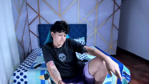 Snapshot of sayd_23 chatting on 02-01-25, 12:18 sayd_23 online show from 02-01-25, 12:18