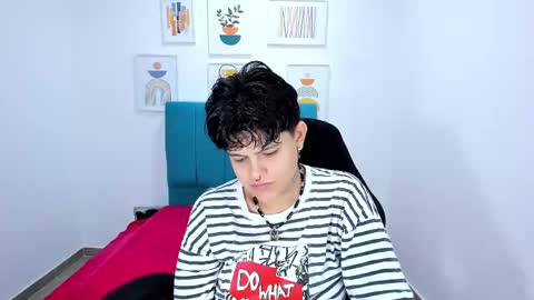 Snapshot of sayd_23 chatting on 03-08-25, 02:45 sayd_23 online show from 03-08-25, 02:45