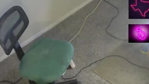 Cait or Caitlin online show from 12-19-25, 07:48