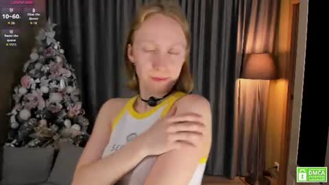 Snapshot of sayllis chatting on 06-13-26, 04:27 Ellis 3 online show from 06-13-26, 04:27