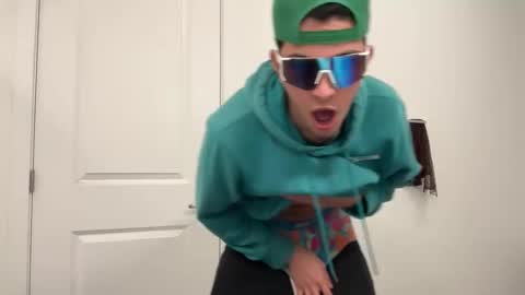 sbouchikh03 online show from 12-19-25, 03:46