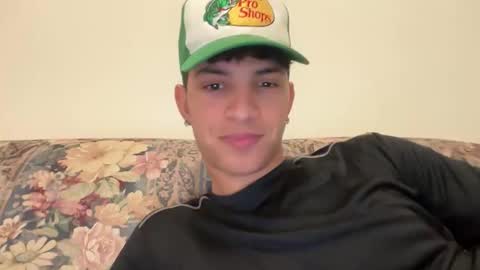 sbouchikh03 online show from 12-22-25, 06:43