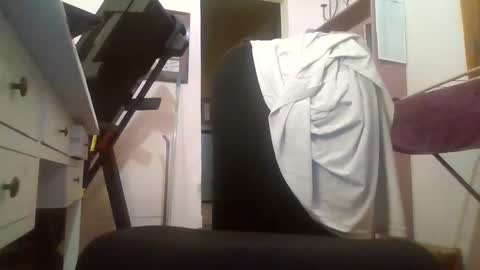 sbrinaiceberg online show from 04-17-26, 04:04