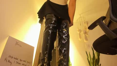 Venus online show from 02-25-25, 04:21