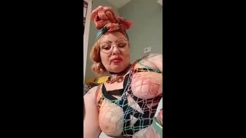 Snapshot of scarface654180 chatting on 04-06-26, 05:52 scarface654180 online show from 04-06-26, 05:52