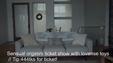 scarlajade online show from 12-19-24, 11:14