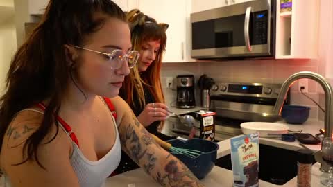 scarlajade online show from 04-05-26, 05:48