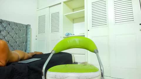 scarle222421 online show from 01-12-26, 08:14