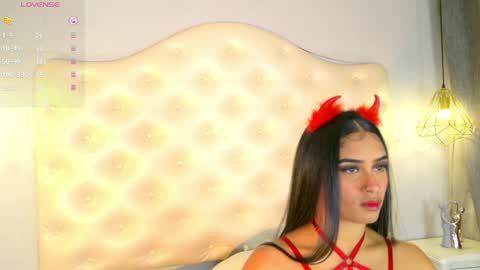 Snapshot of scarleettdoll chatting on 05-17-26, 01:14 scarleettdoll online show from 05-17-26, 01:14