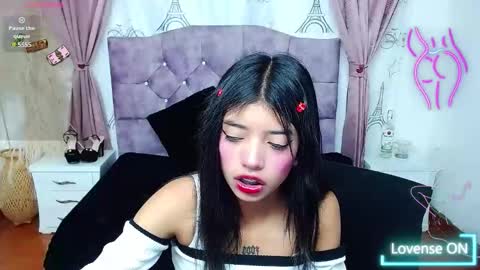 Snapshot of scarlet329665 chatting on 02-11-26, 11:26 scarlet329665 online show from 02-11-26, 11:26