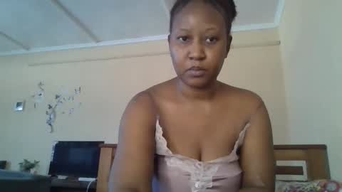 scarlet_25142359 online show from 09-15-25, 08:47