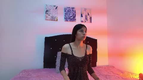Snapshot of scarlet__muse chatting on 07-11-26, 11:24 scarlet__muse online show from 07-11-26, 11:24