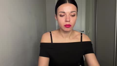 Sophie online show from 05-01-26, 07:02