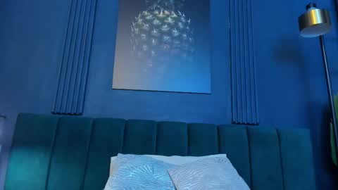 Scarlet Edwars online show from 11-25-25, 07:14