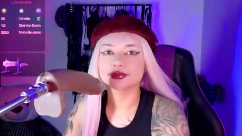 scarlet_gold online show from 06-17-26, 09:05
