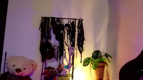 scarlet_gold online show from 07-15-26, 05:51