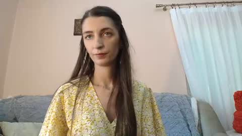 Snapshot of scarlet_rosse chatting on 06-19-26, 01:04 Scarlet online show from 06-19-26, 01:04