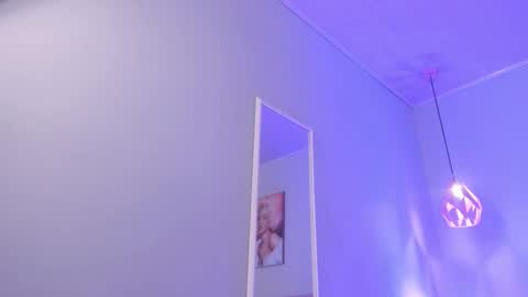 Scarlet  online show from 12-01-25, 04:06