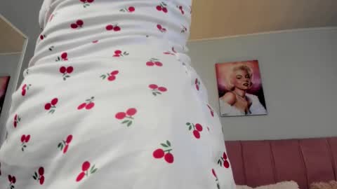 Snapshot of scarletgv chatting on 02-12-26, 06:41 Scarlet online show from 02-12-26, 06:41