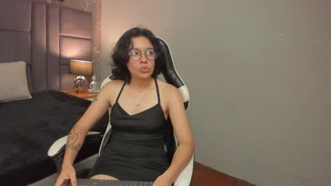 Snapshot of scarleth_blaze chatting on 05-24-26, 02:49 scarleth_blaze online show from 05-24-26, 02:49