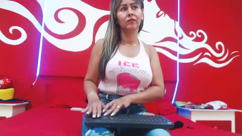 Scarleth online show from 11-12-25, 02:50