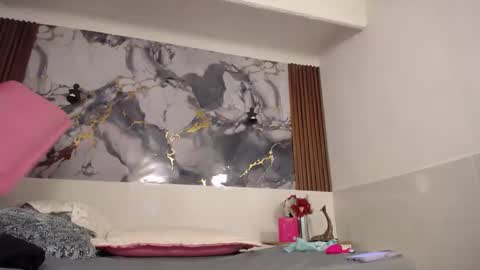 Scarleth online show from 01-18-26, 01:26