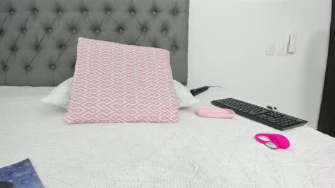 SOFI online show from 04-09-26, 01:27