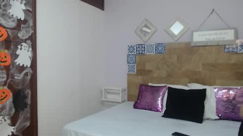 scarlet  online show from 10-18-25, 10:05